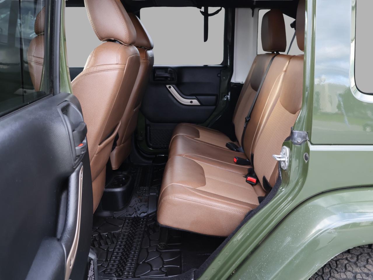 2016 Jeep Wrangler V6 UNLIMITED 75 ANNIVERSARY 4WD CERTIFIED *ACCIDENT FREE* NAV BLUETOOTH HEATED LEATHER CRUISE ALLOYS - Photo #15