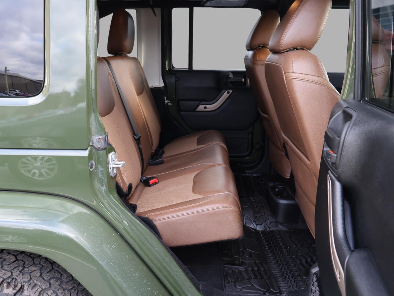 2016 Jeep Wrangler V6 UNLIMITED 75 ANNIVERSARY 4WD CERTIFIED *ACCIDENT FREE* NAV BLUETOOTH HEATED LEATHER CRUISE ALLOYS - Photo #16