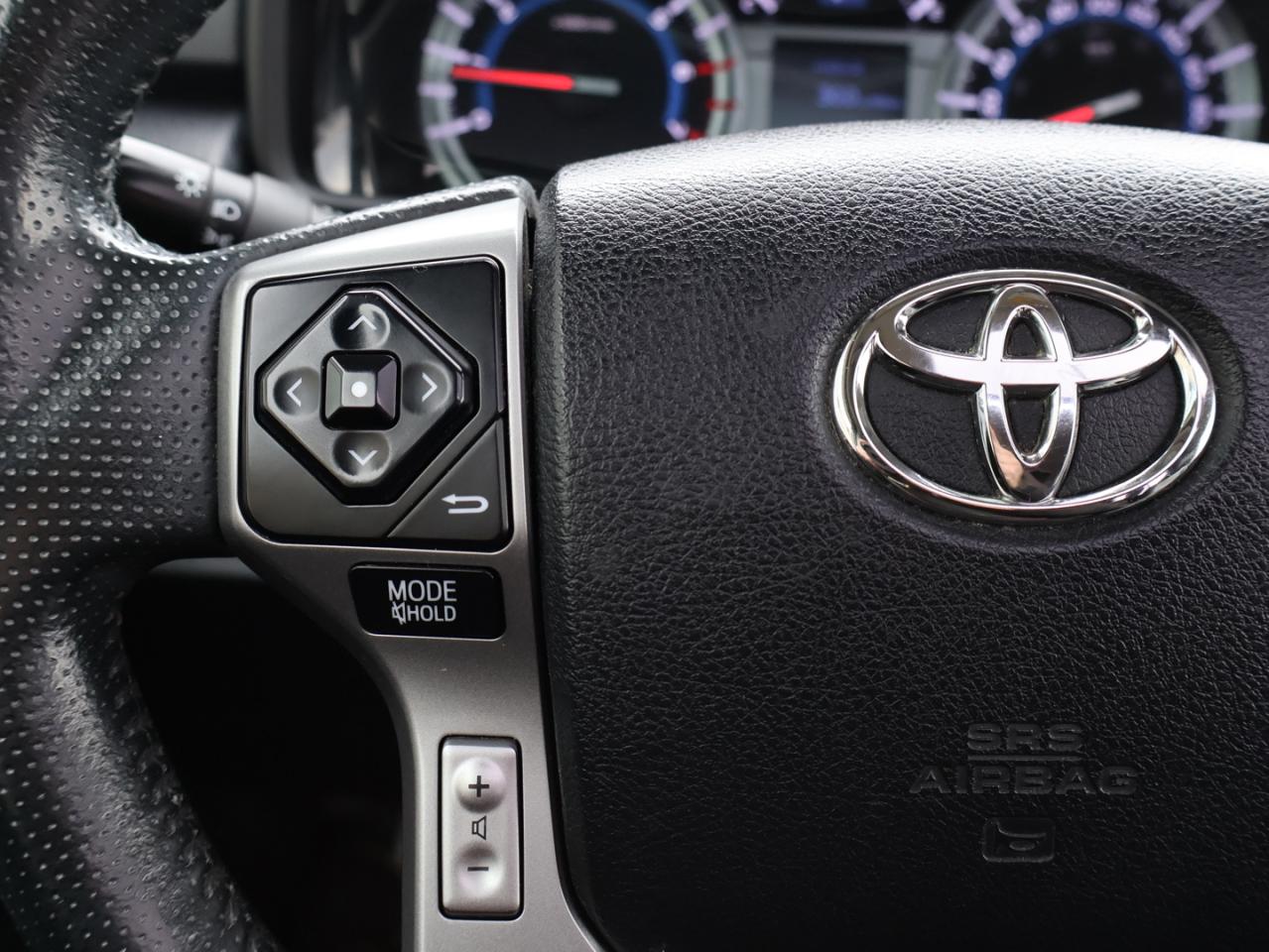 2016 Toyota 4Runner SR5-TRD PREMIUM PKG 4WD CERTIFIED *7 SEATS*ACCIDENT FREE* CAMERA BLUETOOTH LEATHER HEATED SUNROOF CRUISE ALLOYS - Photo #29