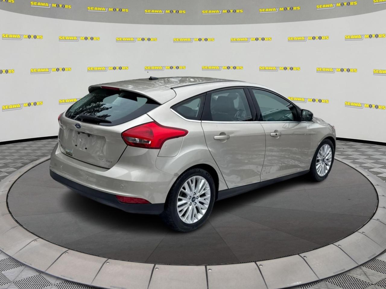 2018 Ford Focus Titanium - Photo #3