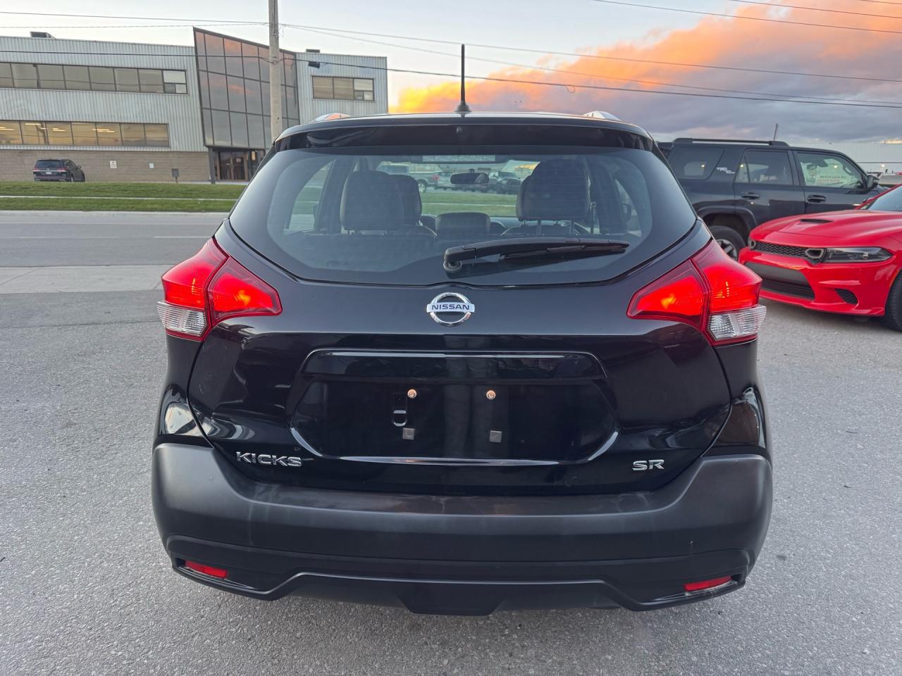 2019 Nissan Kicks SR FWD - Photo #5