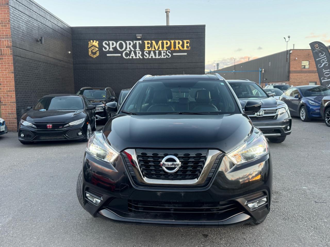 2019 Nissan Kicks SR FWD - Photo #2