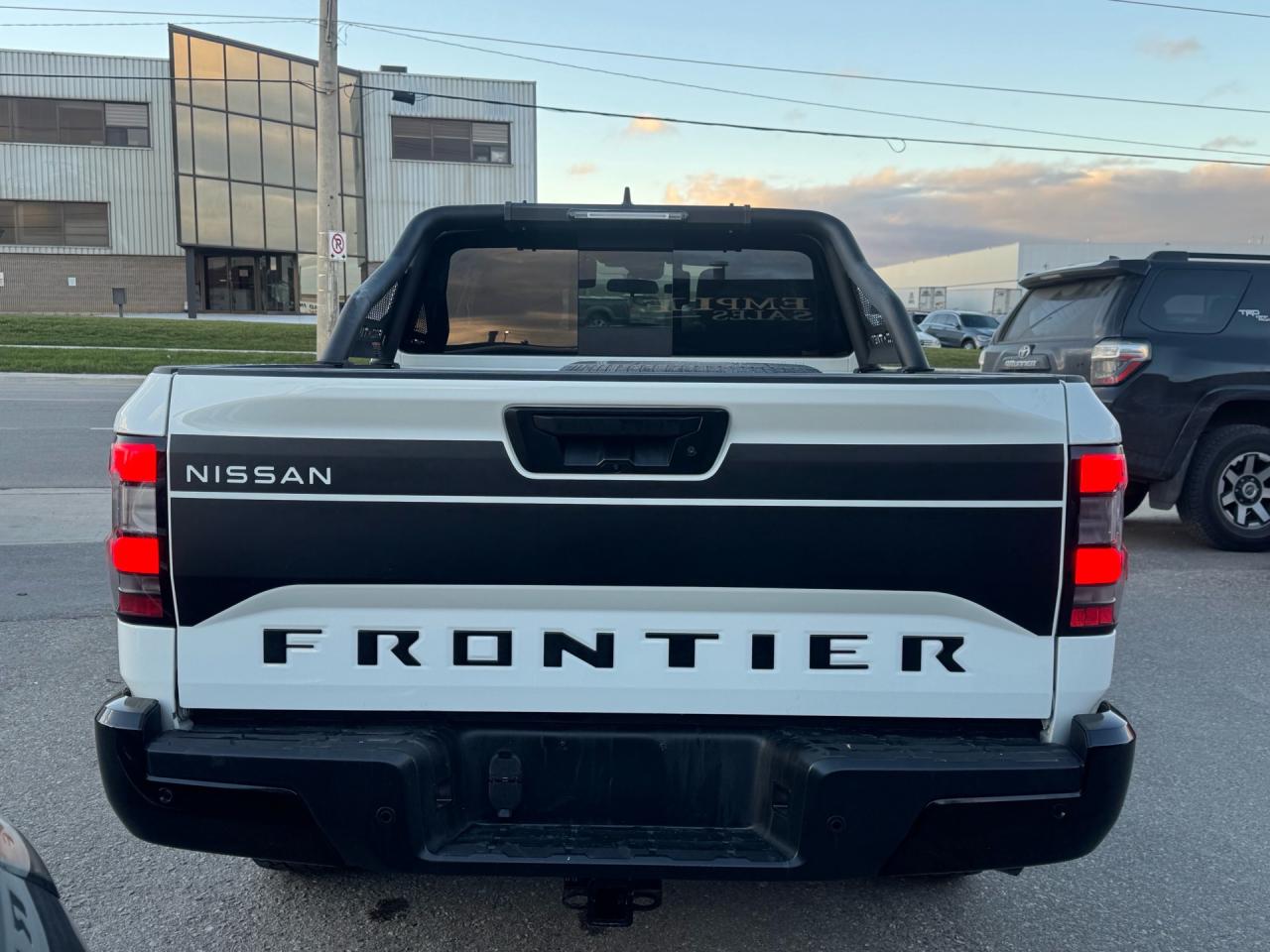 2024 Nissan Frontier Crew Cab 4x4 Long Bed SV - Photo #6