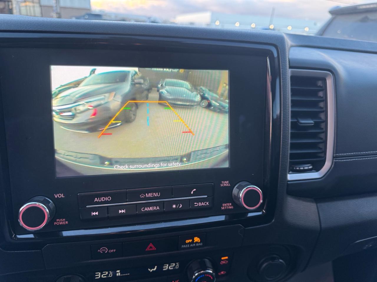 2024 Nissan Frontier Crew Cab 4x4 Long Bed SV - Photo #19