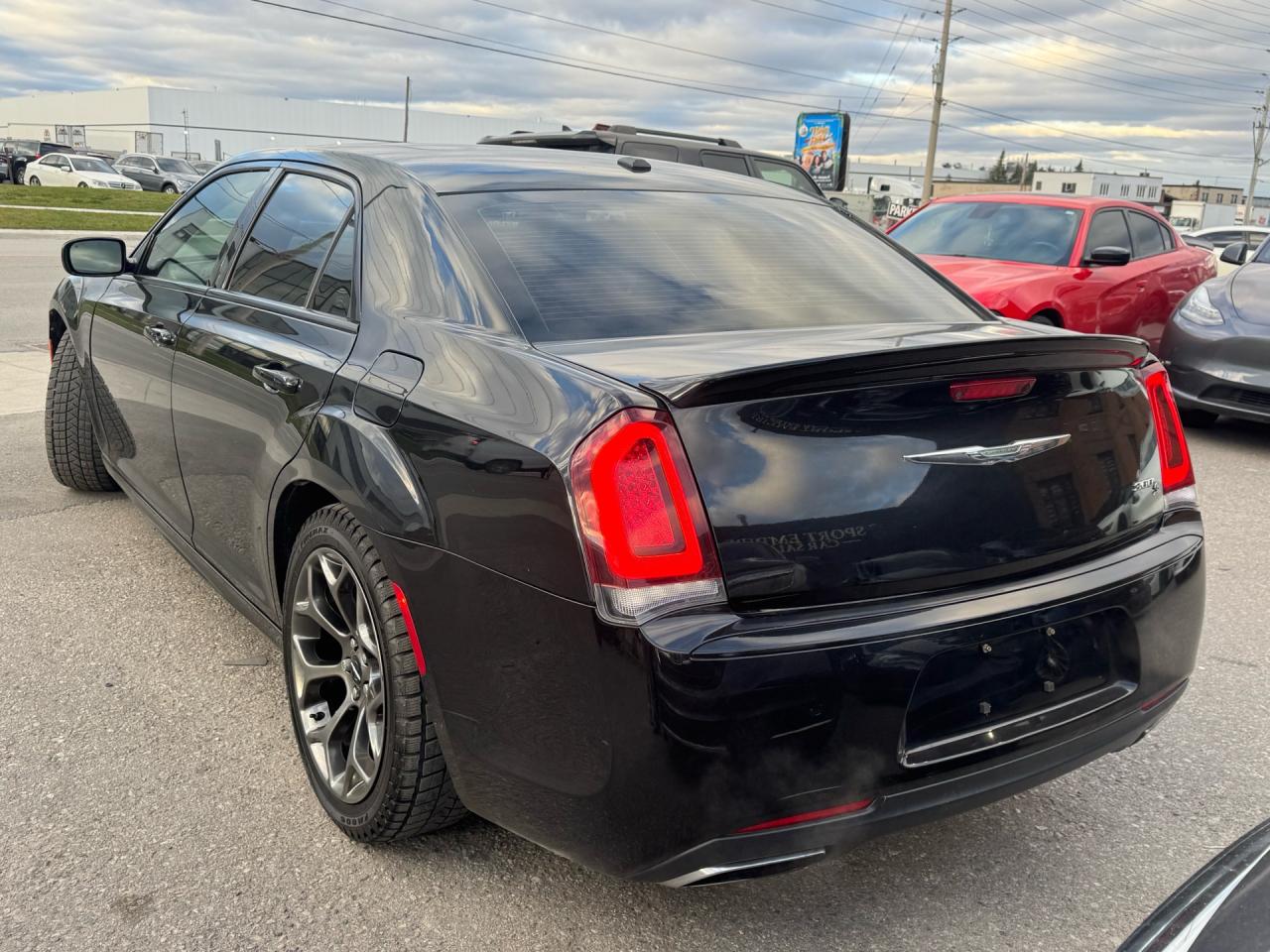 2017 Chrysler 300 S 4dr Sdn 300S RWD - Photo #6
