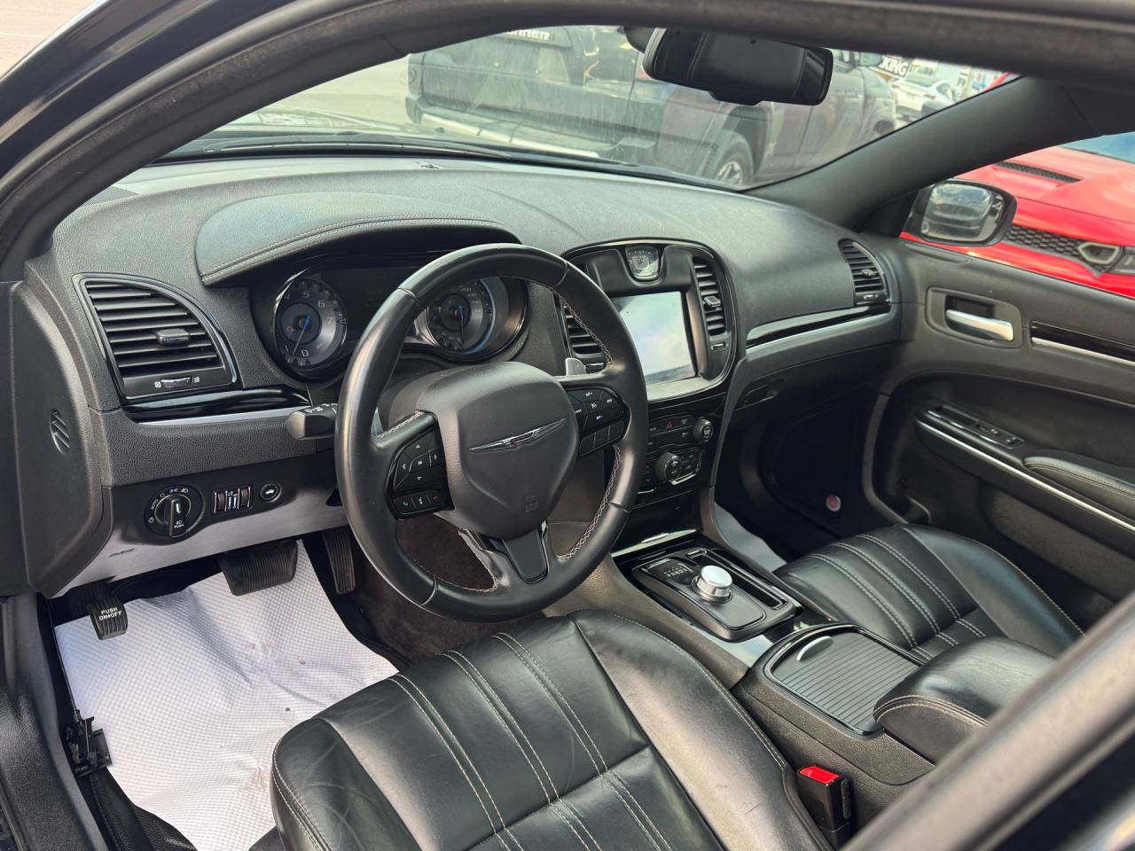 2017 Chrysler 300 S 4dr Sdn 300S RWD - Photo #8