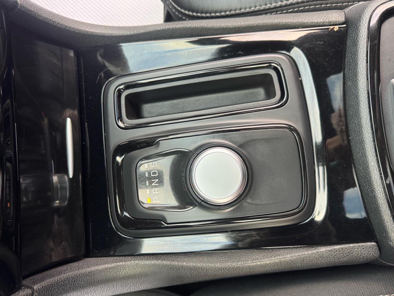 2017 Chrysler 300 S 4dr Sdn 300S RWD - Photo #17