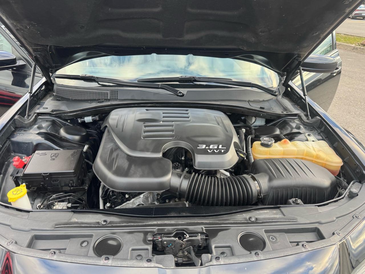 2017 Chrysler 300 S 4dr Sdn 300S RWD - Photo #21