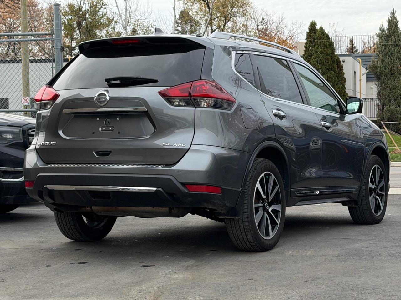 2018 Nissan Rogue SV LEATHER|SUNROOF|AWD Photo2