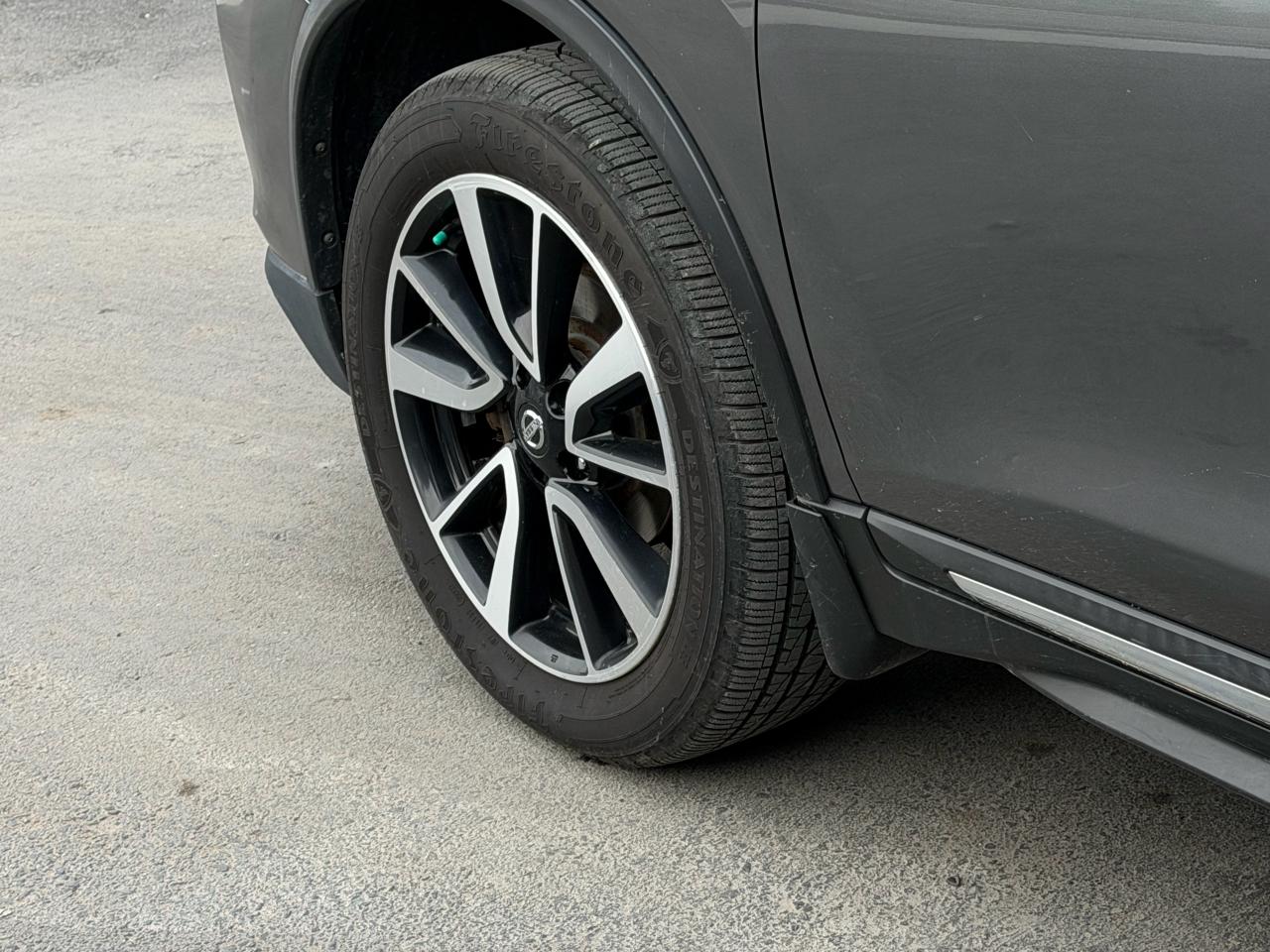 2018 Nissan Rogue SV LEATHER|SUNROOF|AWD Photo