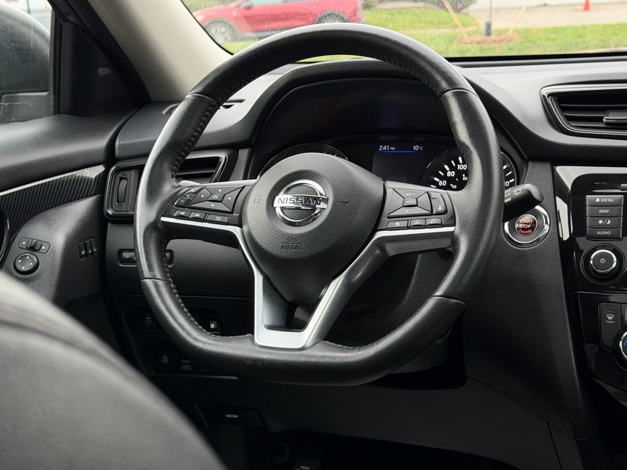2018 Nissan Rogue SV LEATHER|SUNROOF|AWD Photo