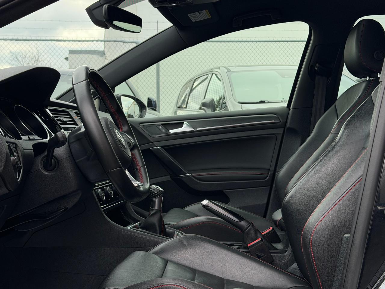 2019 Volkswagen Golf GTI Manual NAVI|SUNROOF|BACKUP Photo