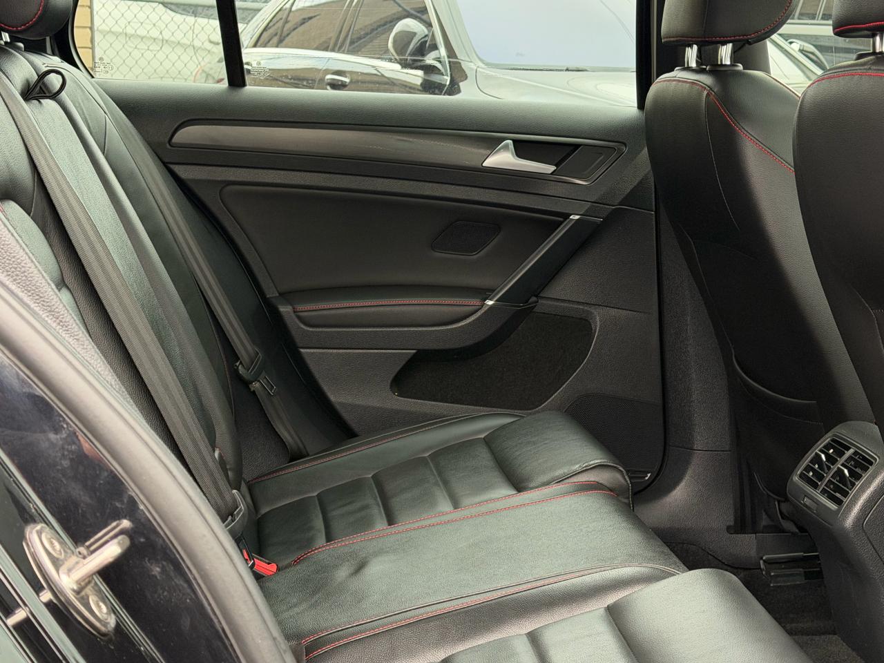 2019 Volkswagen GTI GTI Manual NAVI|SUNROOF|BACKUP - Photo #14