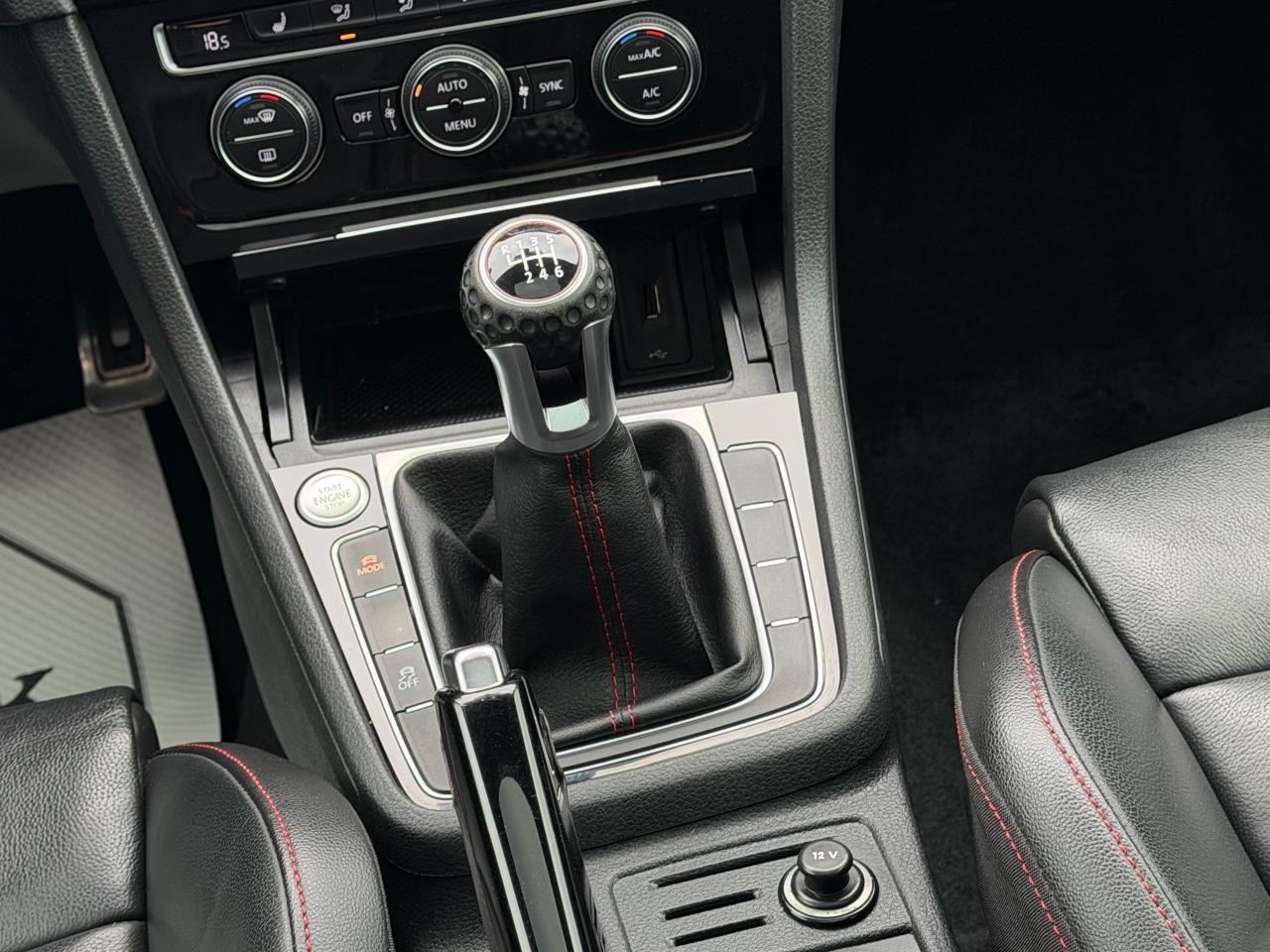 2019 Volkswagen Golf GTI Manual NAVI|SUNROOF|BACKUP Photo