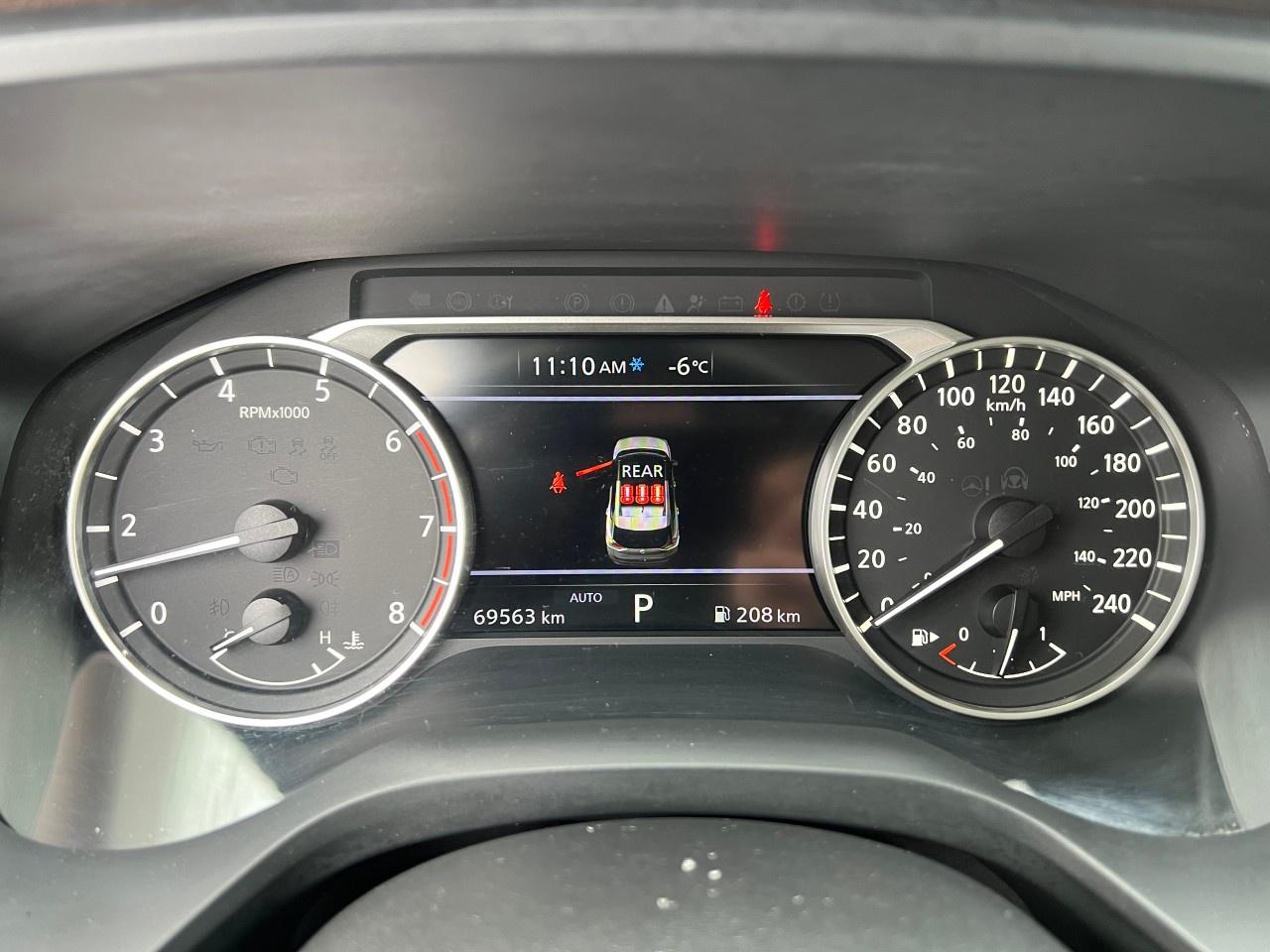 2023 Nissan Rogue SV Photo