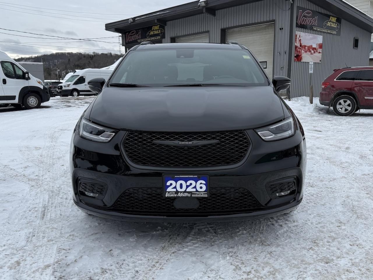 2026 Chrysler Pacifica Limited AWD Photo