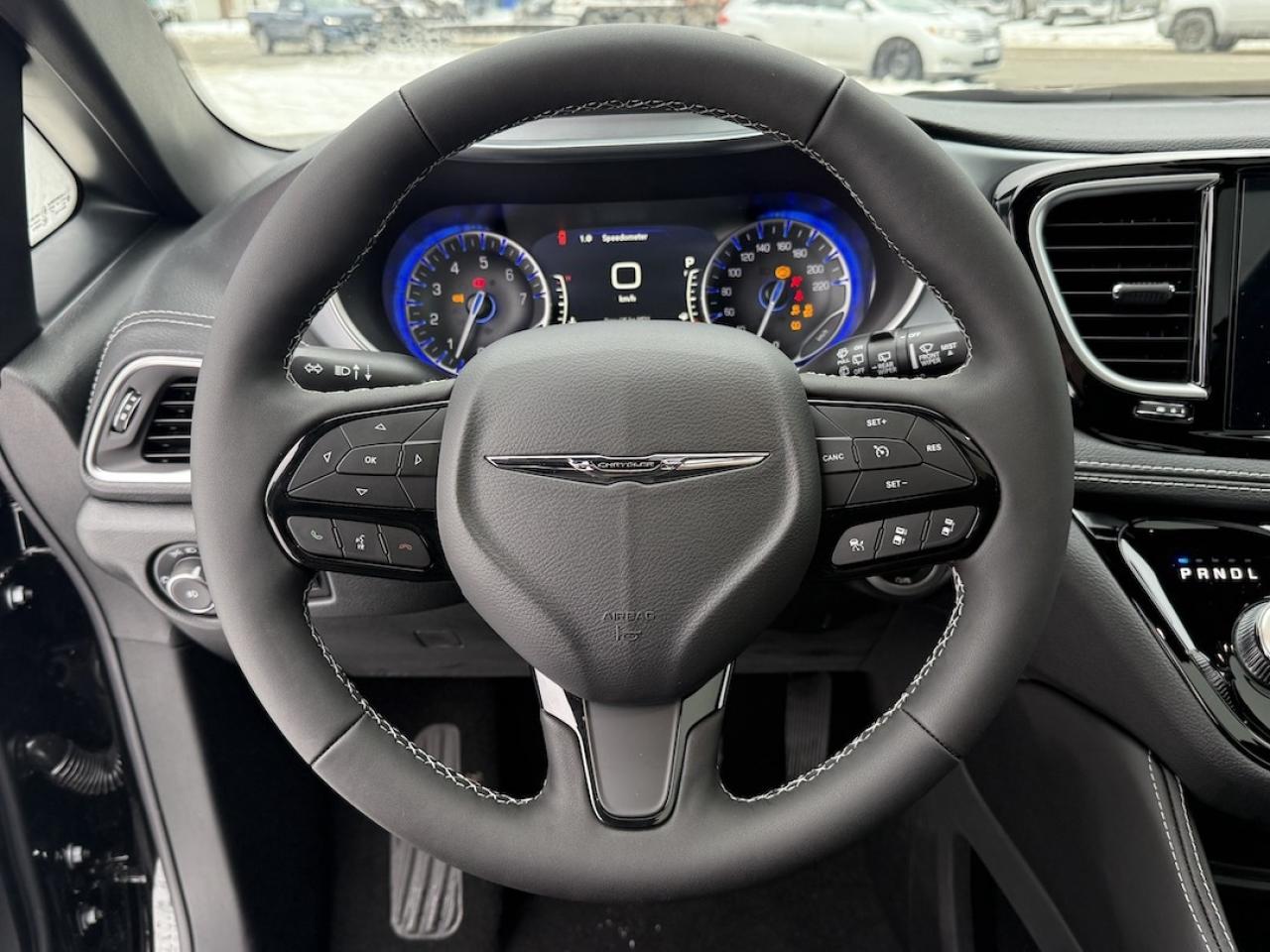 2026 Chrysler Pacifica Limited AWD Photo