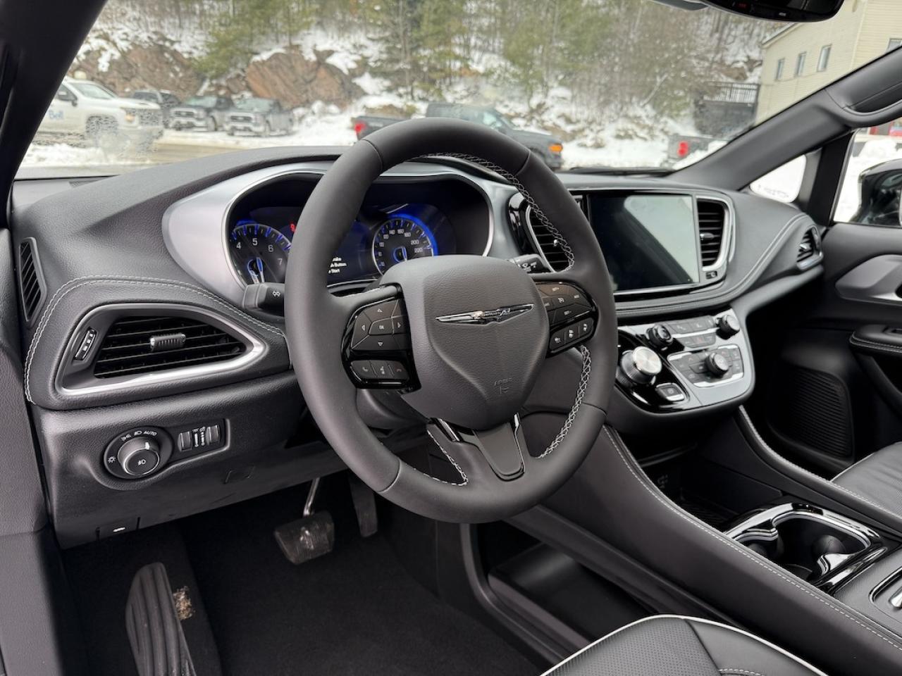 2026 Chrysler Pacifica Limited AWD Photo