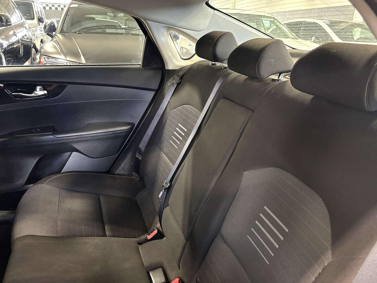 2021 Kia Forte EX IVT|ALLOYS|SUNROOF|BACKCAM|HEATEDSEATS|CARPLAY| Photo