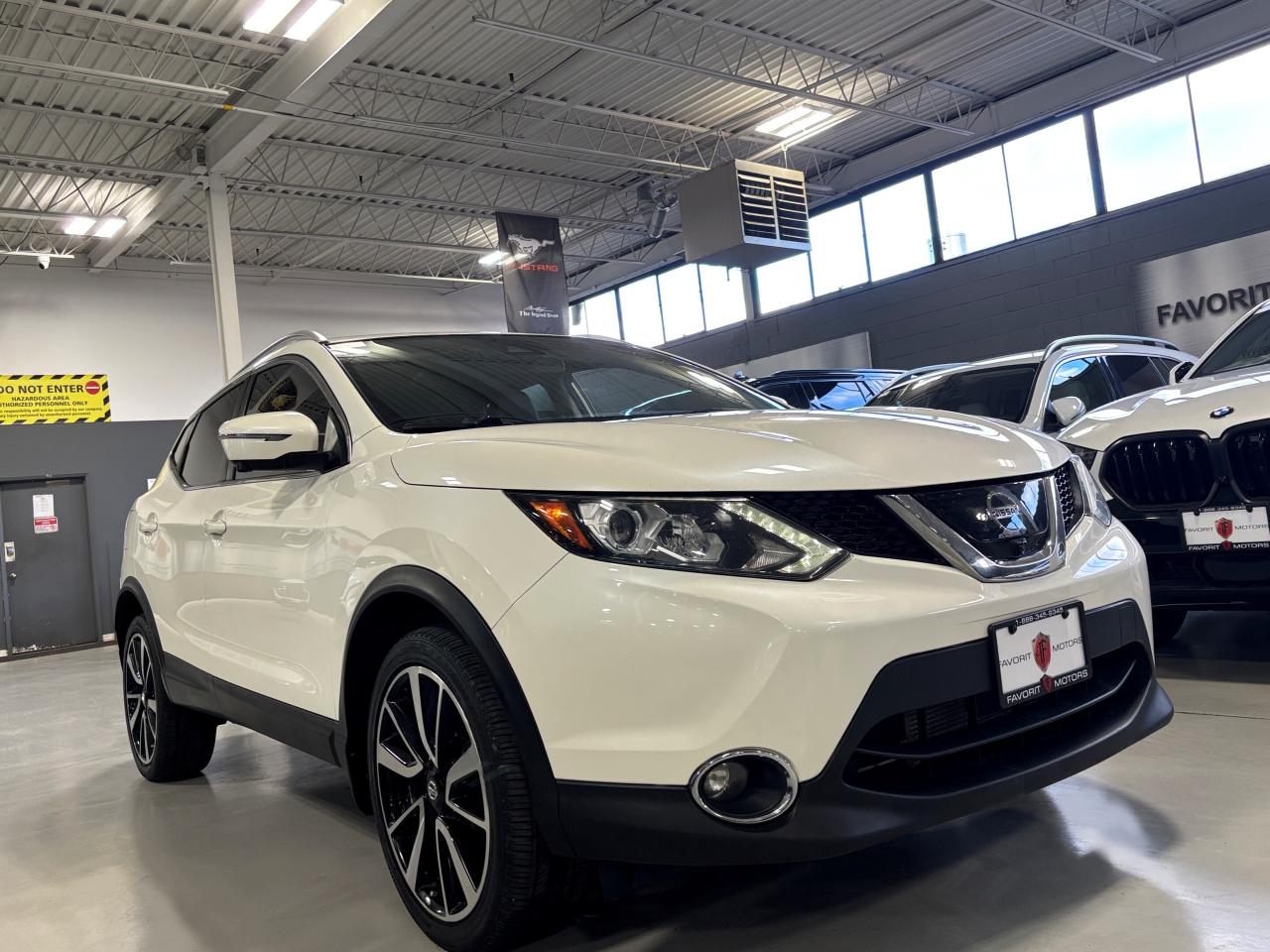 2017 Nissan Qashqai SL AWD|CVT|NAV|360CAM|LEATHER|SUNROOF|HEATEDSEATS| - Photo #2