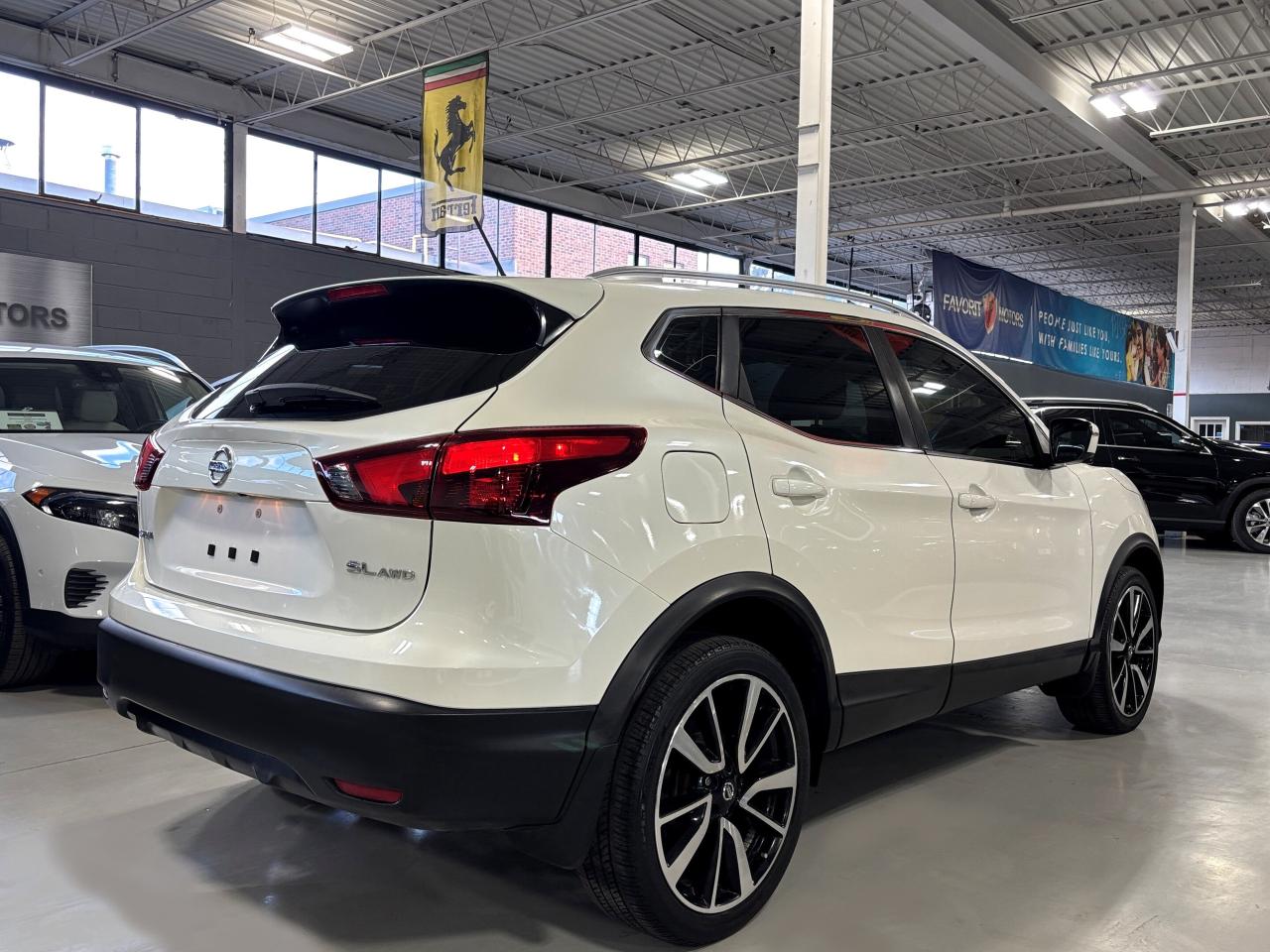2017 Nissan Qashqai SL AWD|CVT|NAV|360CAM|LEATHER|SUNROOF|HEATEDSEATS| Photo3