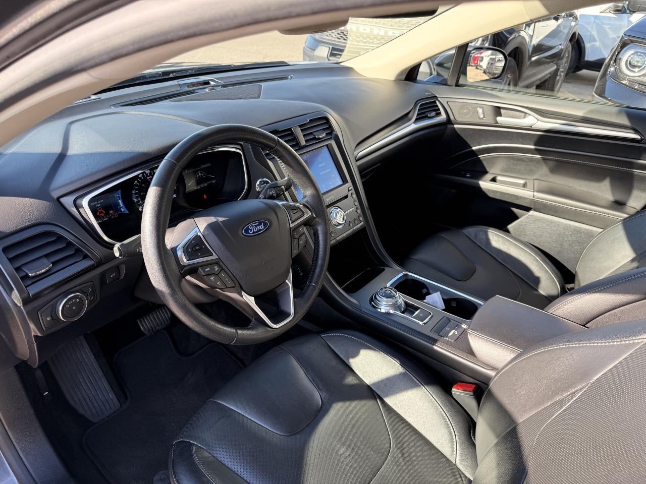 2020 Ford Fusion Hybrid Titanium Photo