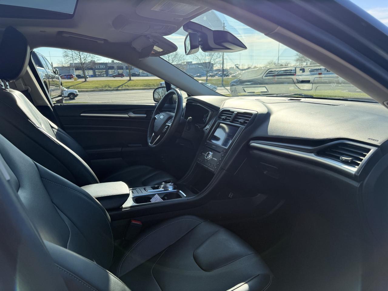 2020 Ford Fusion Hybrid Titanium Photo