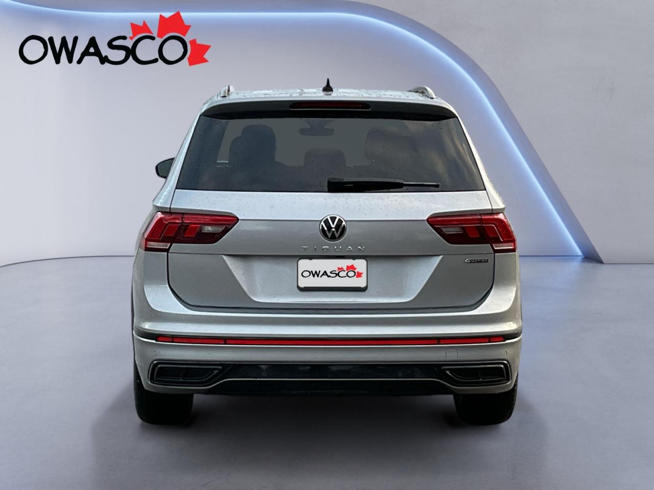 2023 Volkswagen Tiguan 2.0L Comfortline R-Line Black Edition! One Owner! Photo