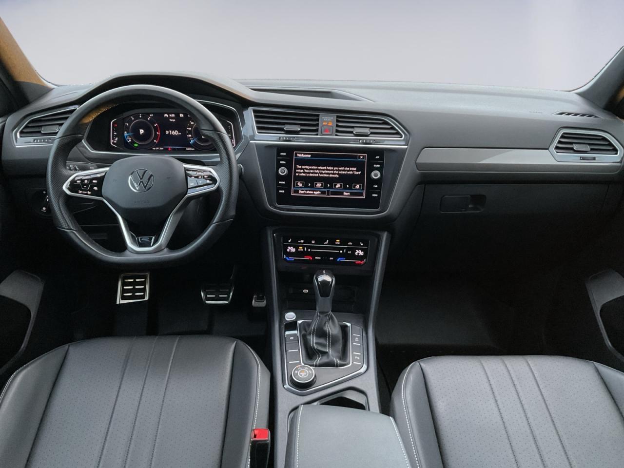 2023 Volkswagen Tiguan 2.0L Comfortline R-Line Black Edition! One Owner! Photo