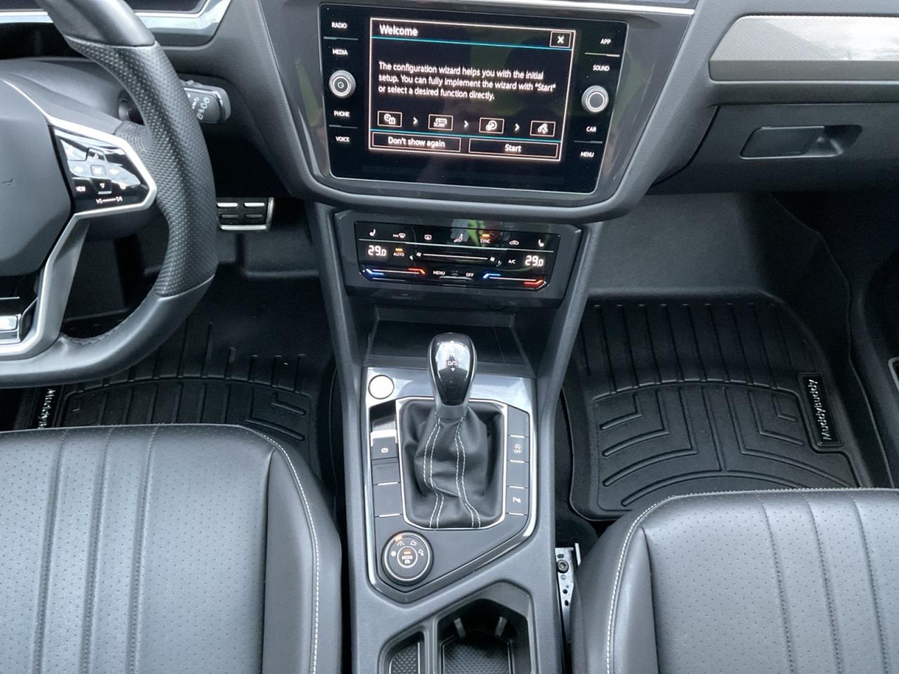 2023 Volkswagen Tiguan 2.0L Comfortline R-Line Black Edition! One Owner! Photo