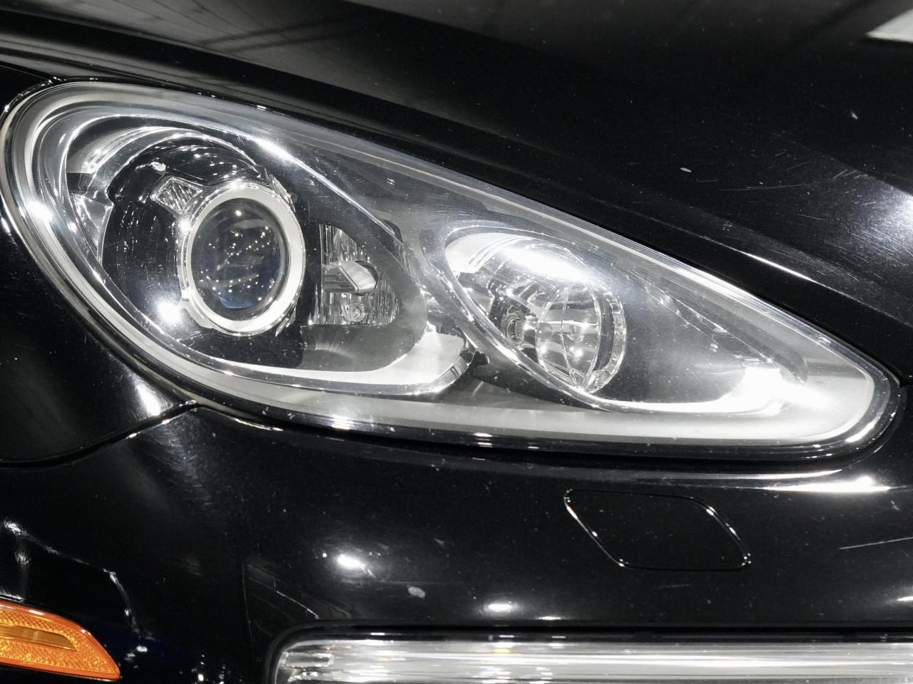 2018 Porsche Cayenne AWD/PANO/NAV/CAM/BOSE/PARK ASSIST Photo3