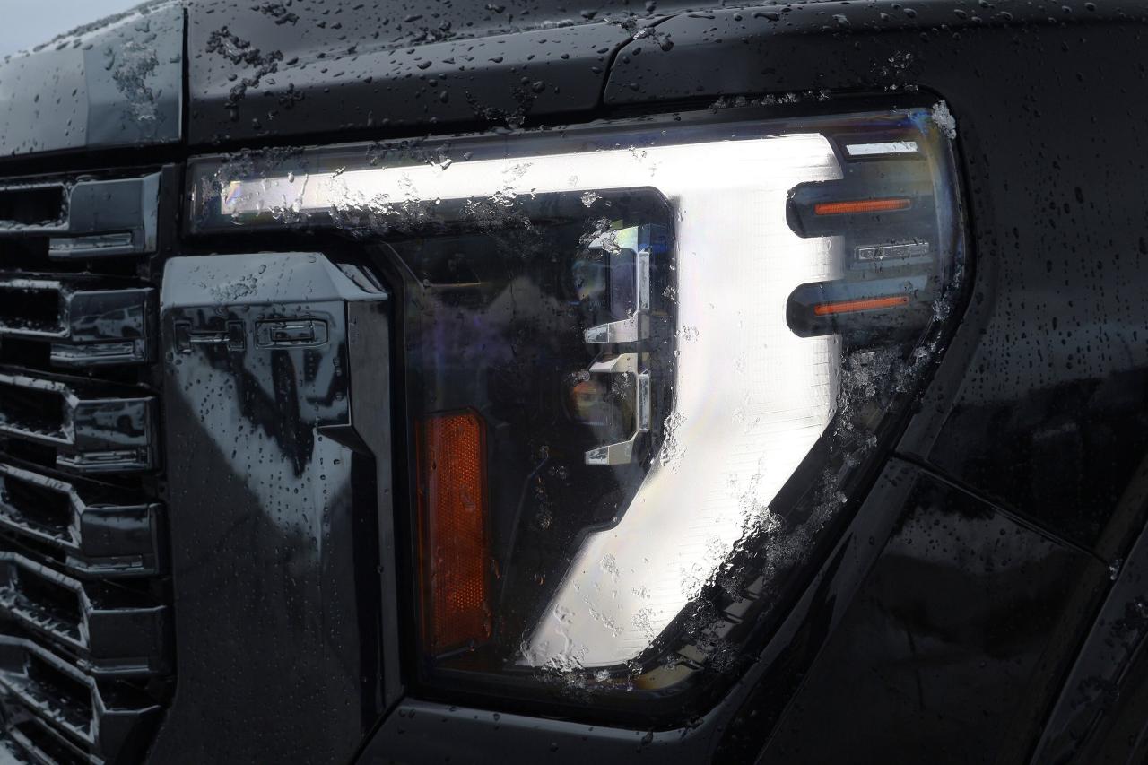 2024 GMC Sierra 2500 HD Denali Ultimate | | Heated Steering | Photo