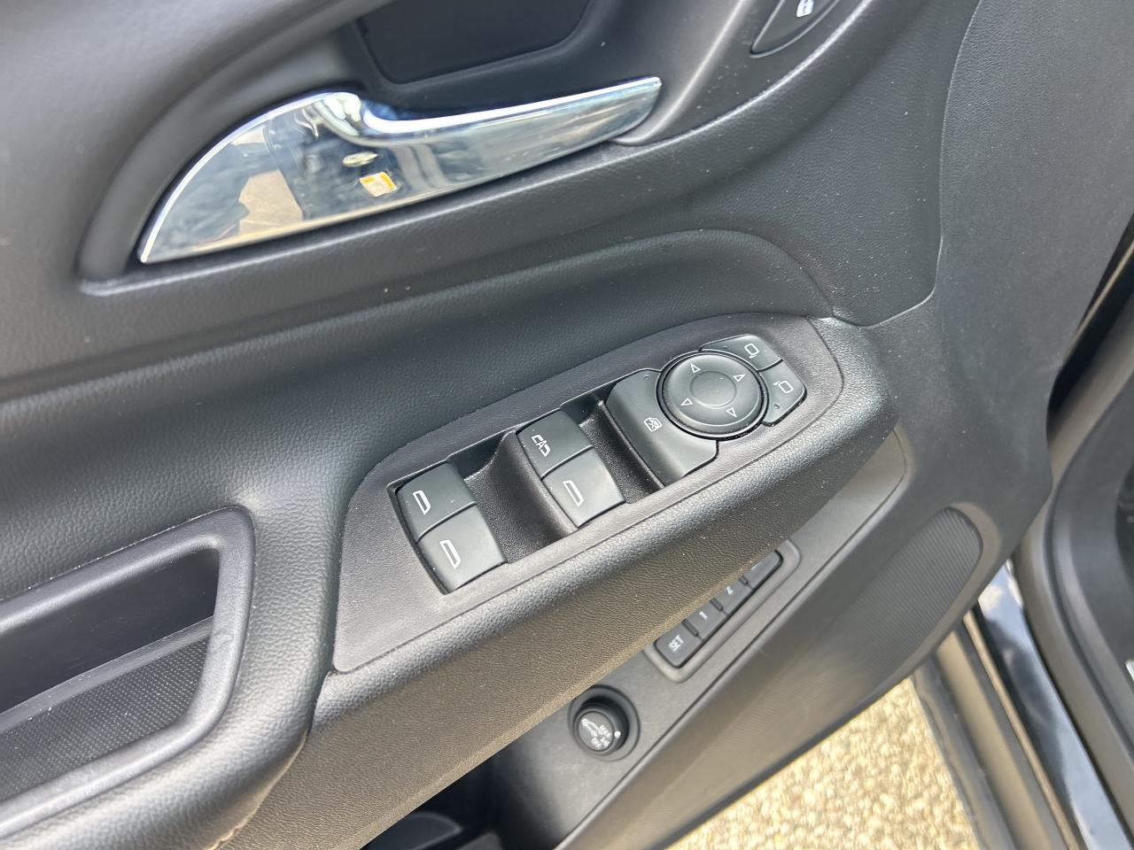 2019 Chevrolet Equinox PREMIER, HEATED LEATHER, AWD, REMOTE START! - Photo #16