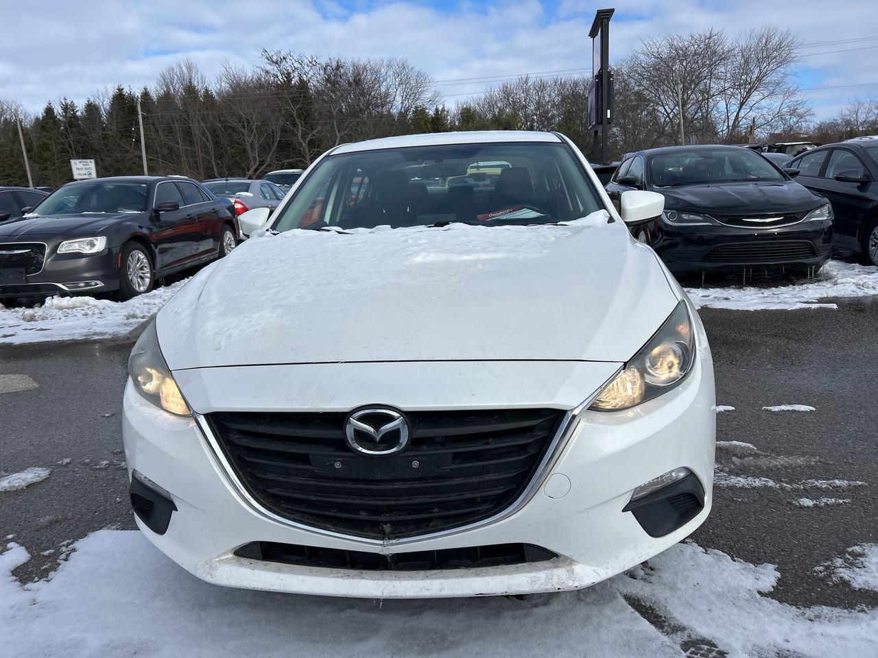 2014 Mazda MAZDA3 GS-SKY, HEATED SEATS, BACK UP CAMERA! - Photo #3