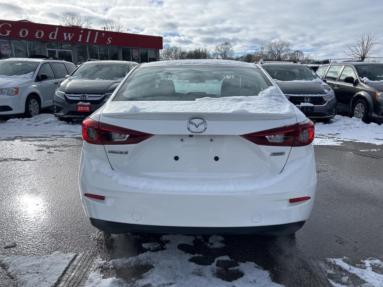 2014 Mazda MAZDA3 GS-SKY, HEATED SEATS, BACK UP CAMERA! - Photo #7