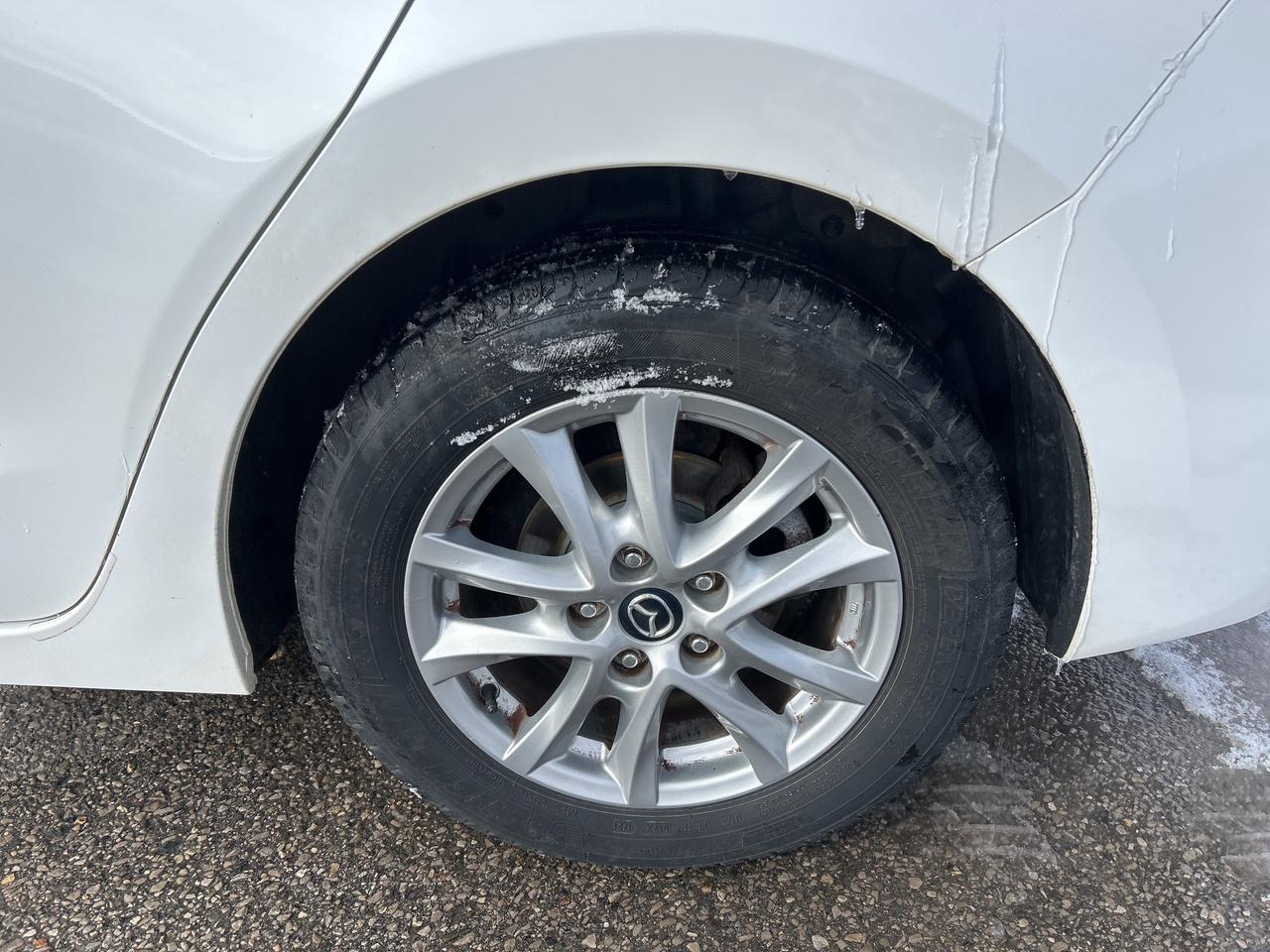 2014 Mazda MAZDA3 GS-SKY, HEATED SEATS, BACK UP CAMERA! - Photo #10