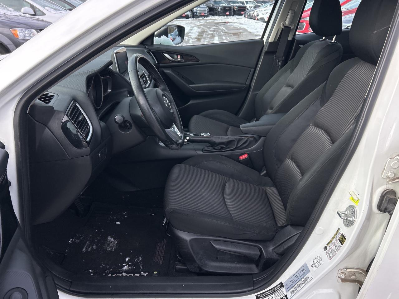 2014 Mazda MAZDA3 GS-SKY, HEATED SEATS, BACK UP CAMERA! - Photo #12