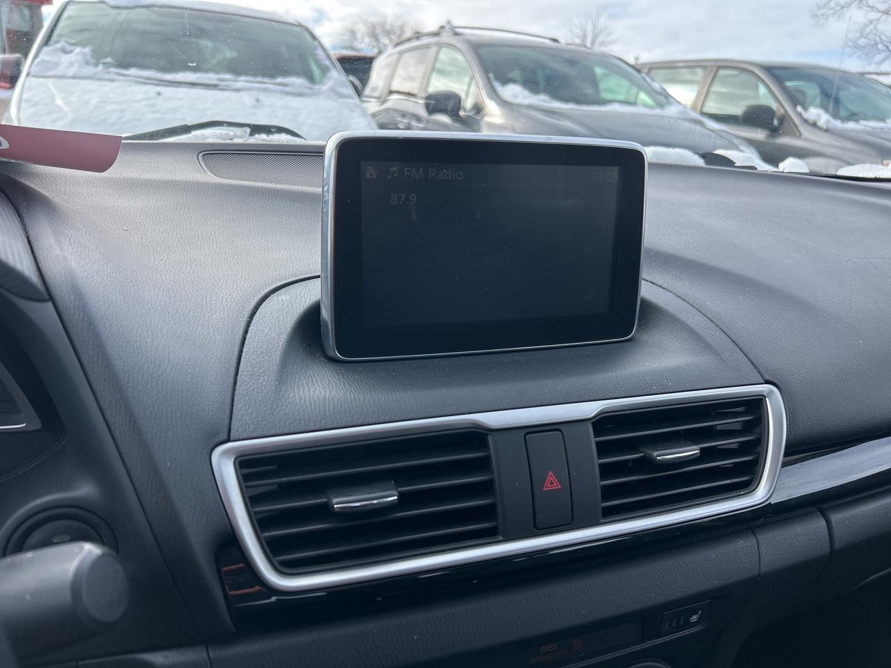 2014 Mazda MAZDA3 GS-SKY, HEATED SEATS, BACK UP CAMERA! - Photo #18