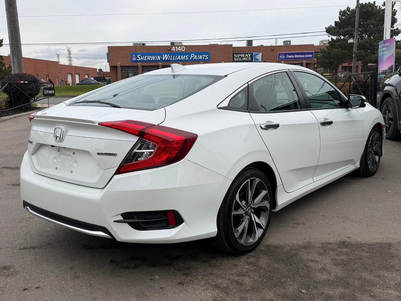 2019 Honda Civic Sedan Touring Pkg.   Remote Engine Starter, Heated Seats Photo4