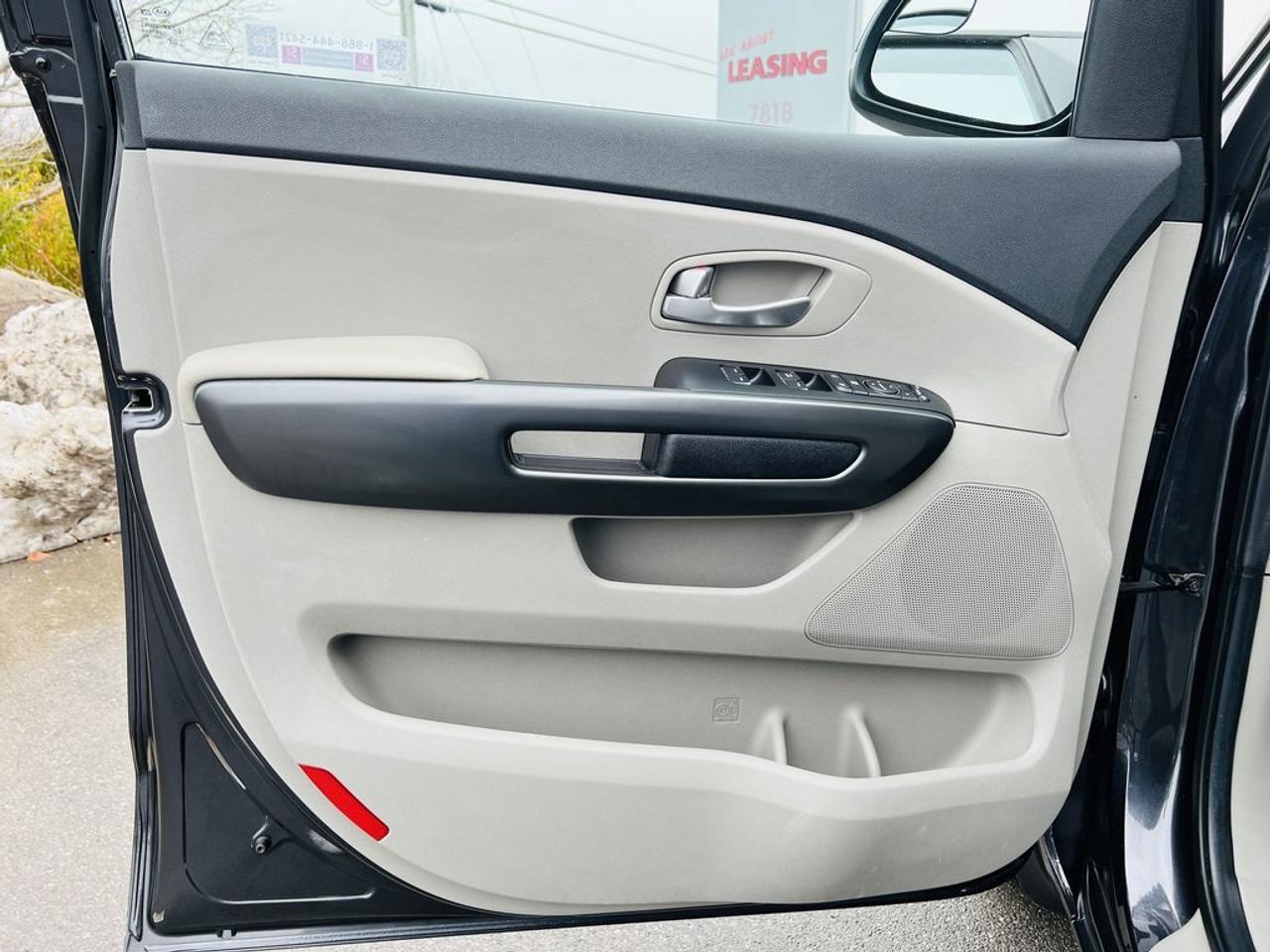 2020 Kia Sedona LX+ 3.3L Photo