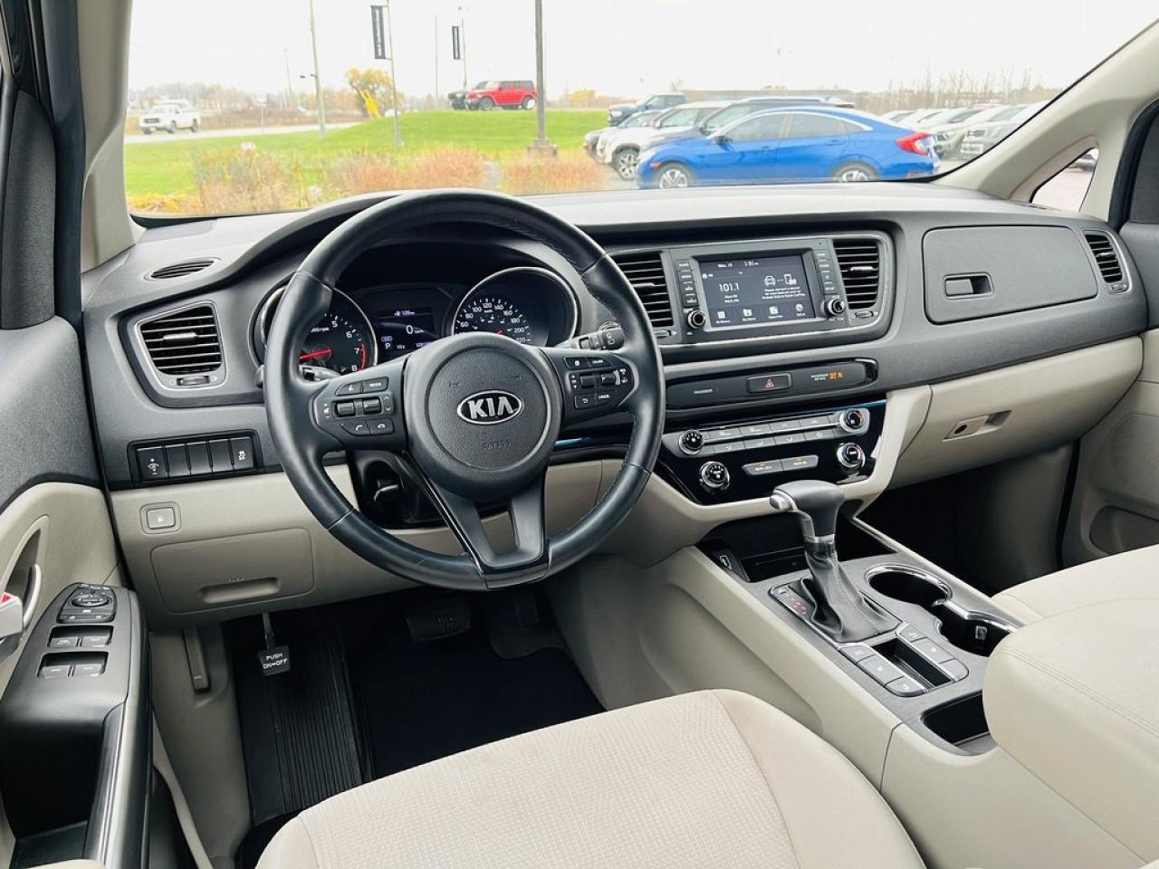 2020 Kia Sedona LX+ 3.3L Photo