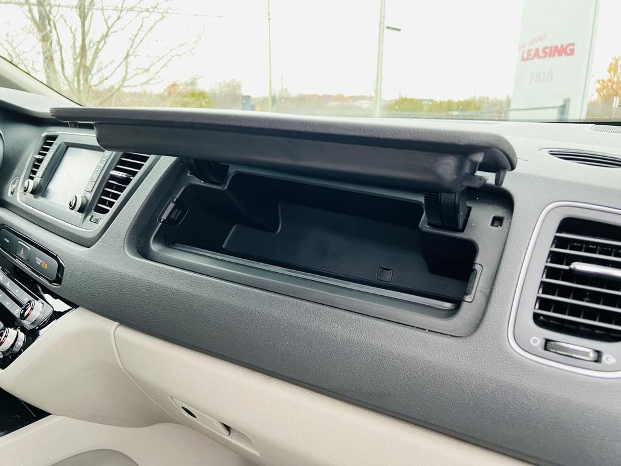 2020 Kia Sedona LX+ 3.3L Photo