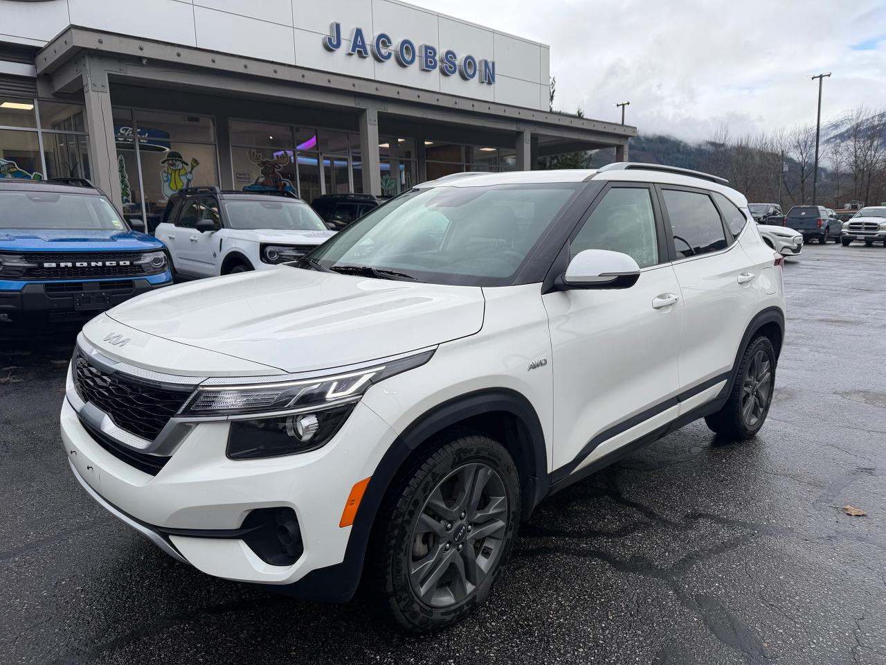 2023 Kia Seltos LX Photo0