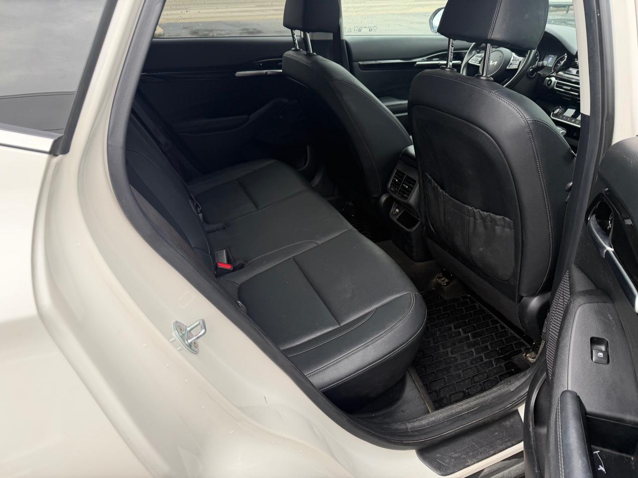 2023 Kia Seltos LX Photo5