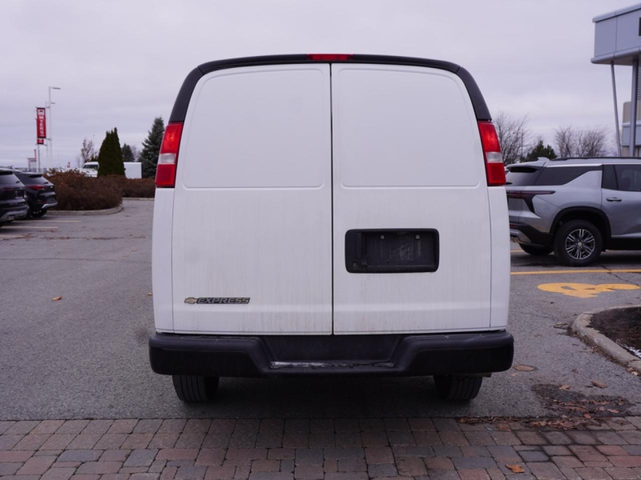 2023 Chevrolet Express Cargo Van 2500 135  -  Power Windows Photo