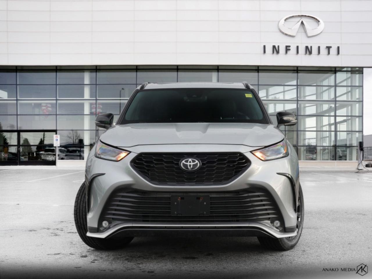 2023 Toyota Highlander XSE  -  Sunroof -  Power Liftgate Photo