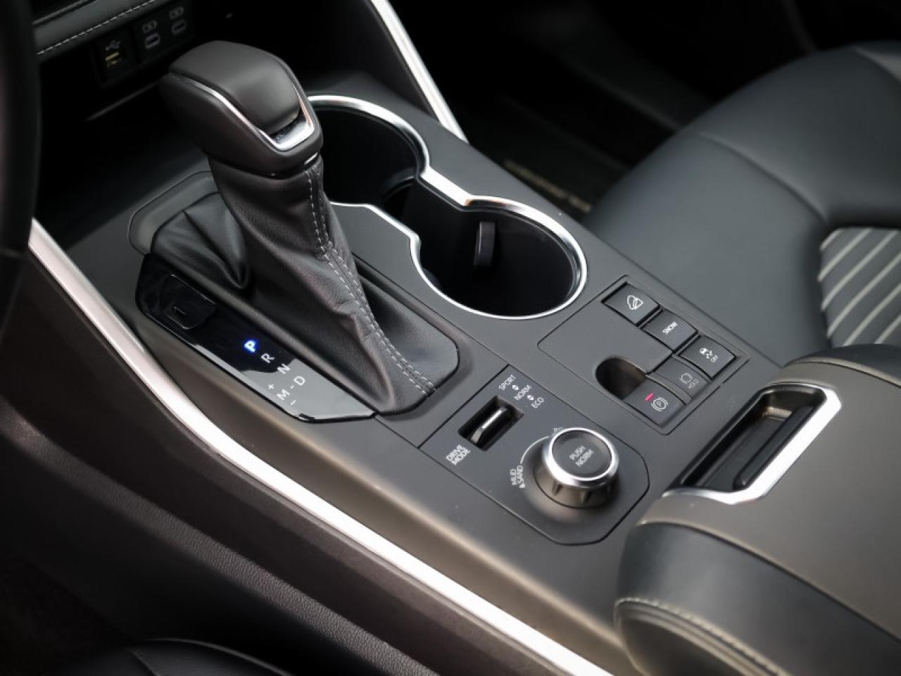 2023 Toyota Highlander XSE  -  Sunroof -  Power Liftgate Photo