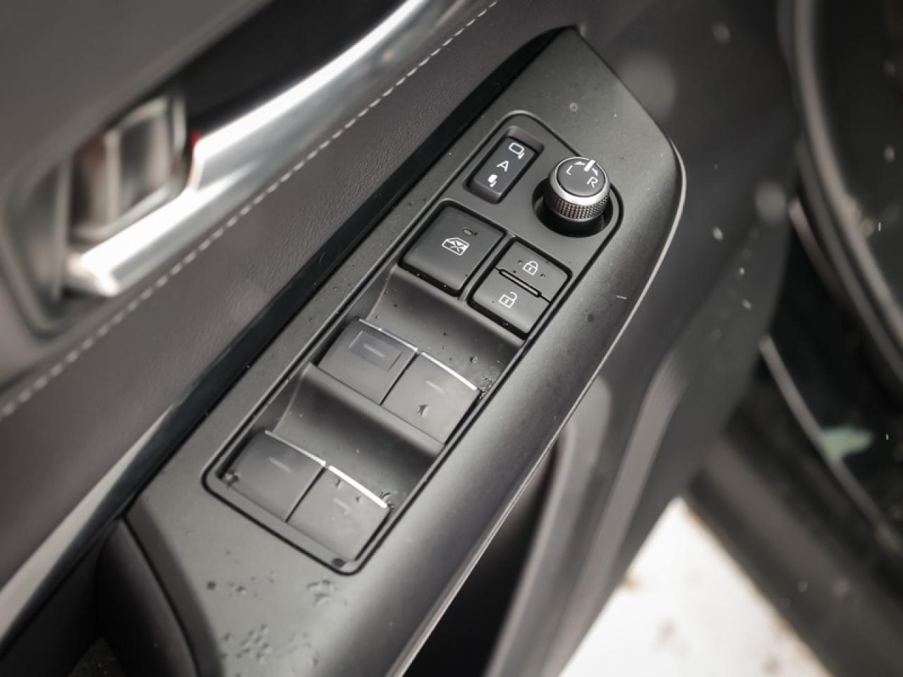 2024 Toyota Venza LE  - $278 B/W Photo