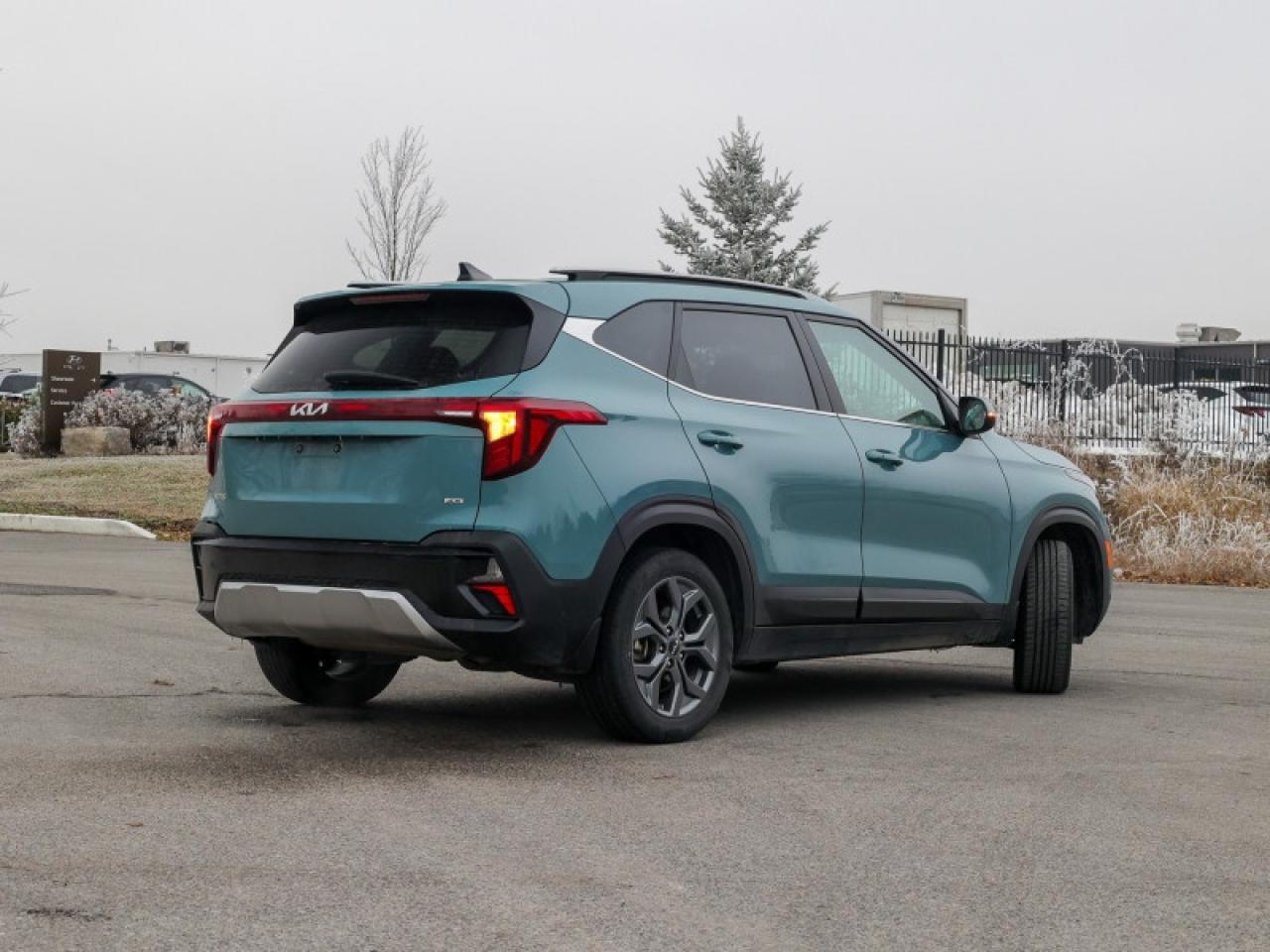 2024 Kia Seltos EX  - $185 B/W Photo