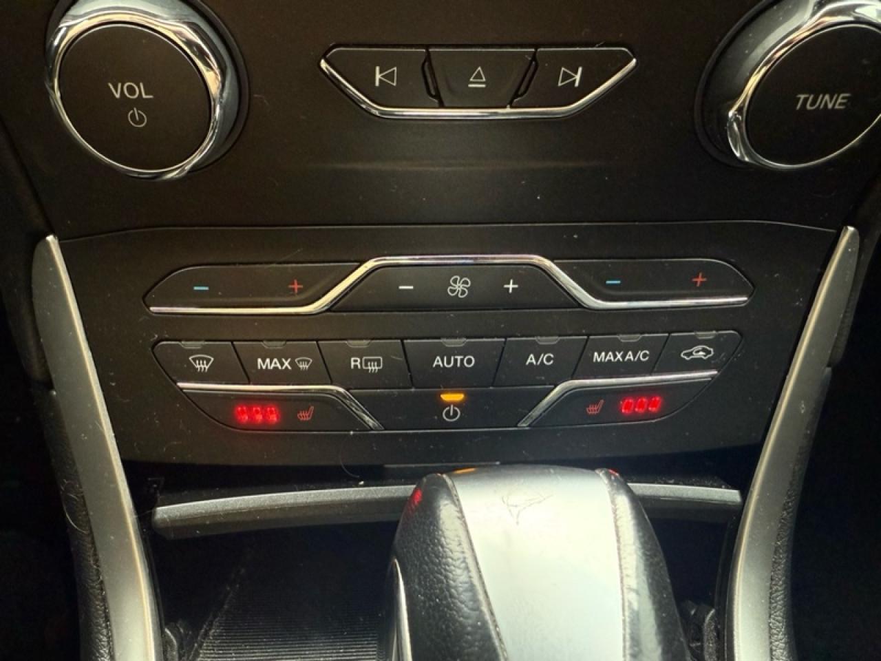 2018 Ford Edge SEL  - Bluetooth -  Heated Seats Photo